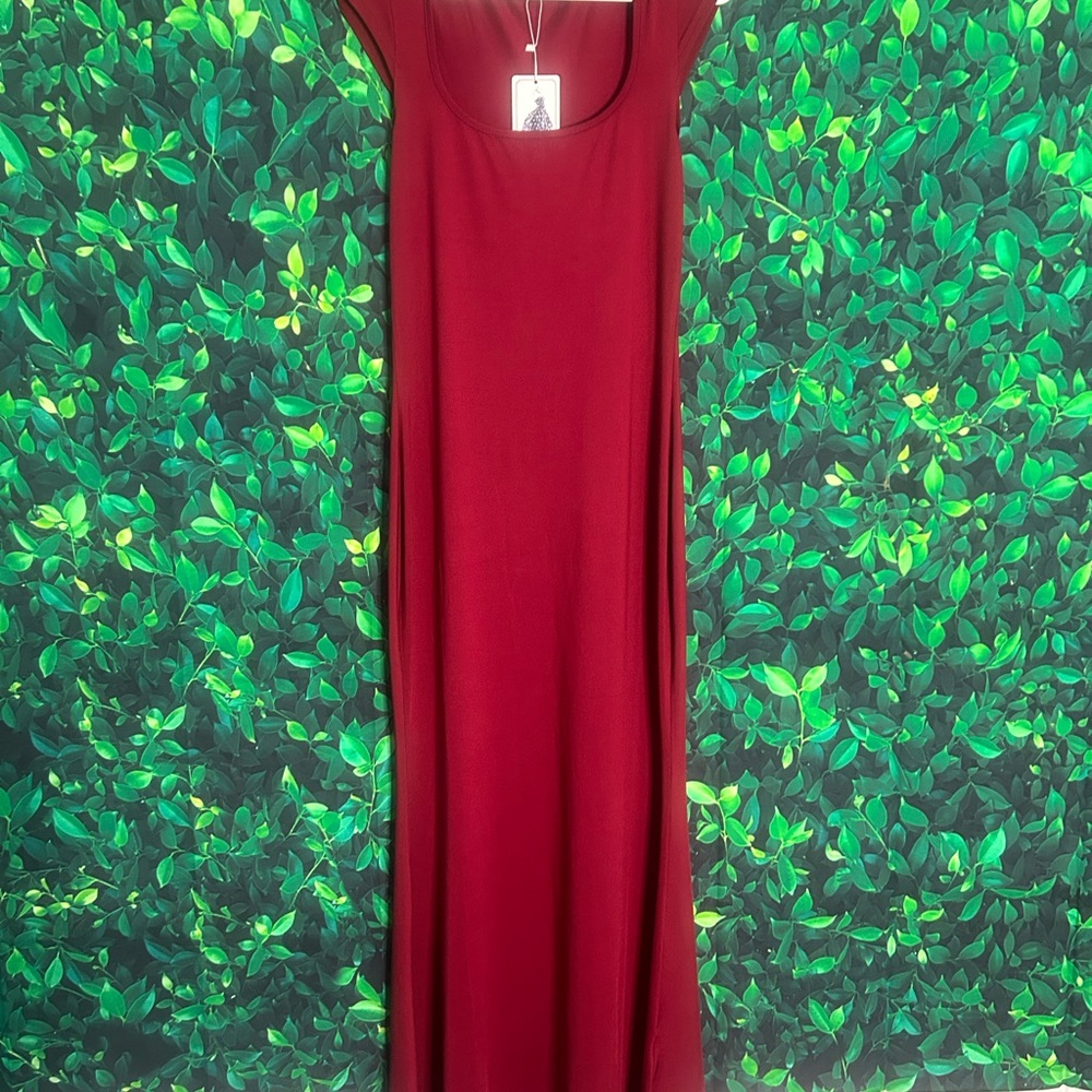 Elegant Red Maxi Dress